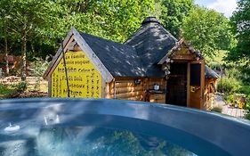 Cabane, Kota Désiré